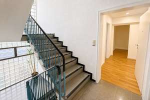 Renovierte 3-Zimmer-Wohnung mit neuer Einbauküche, Balkon & Garage – 70327 Wangen, Stuttgart – Vorschaubild 3