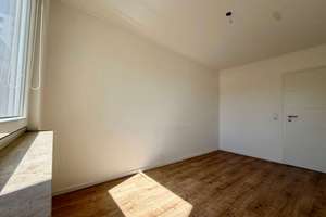 Hell & zentral in Porz: 3 Zimmer, 2 Bäder, Balkon & Aufzug – 51143 Porz (Ortsteil), Köln – Vorschaubild 12