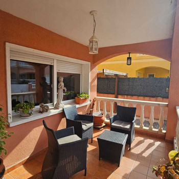 Haus zum Verkauf in Vilafant mit Garten und 4 Schlafzimmern – Platz, Komfort und Familienleben nahe 