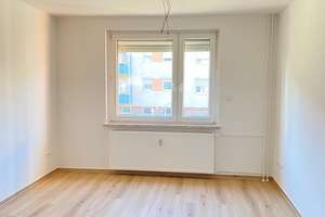 Schöne, neu sanierte 3 Raum-Wohnung – Ernst-Kamieth-Straße 6, 6886 Lutherstadt Wittenberg – Vorschaubild 2