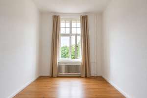 Bezugsfrei! 3-Zimmer-Altbau mit Blick auf den Schillerpark – 2 Balkone – Die vollständige Adresse der Immobilie erhältst du vom Anbieter., 13349 Wedding, Berlin – Vorschaubild 10