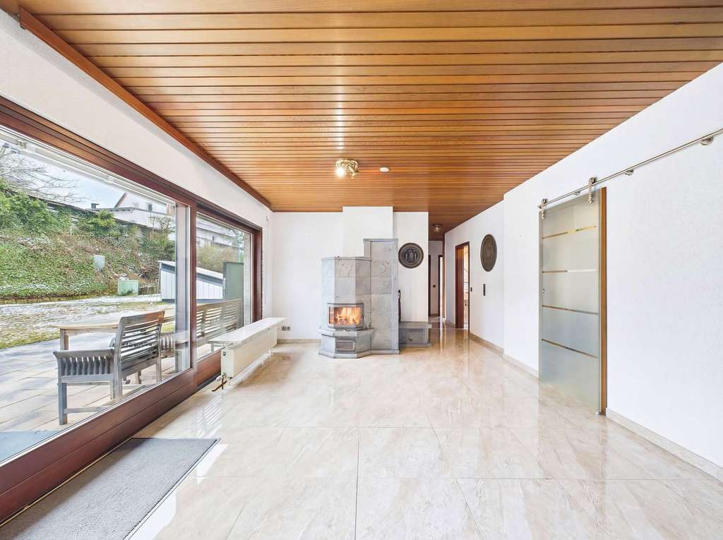 Immobilie in Heltersberg - Familienfreundliches Einfamilienhaus mit Einliegerwohnung und Doppelgarage - Bild 4