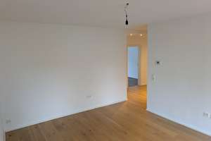 Provisions- und bezugsfrei: Attraktive 3-Zimmerwohnung mit Balkon in Bestlage von Nippes  – Die vollständige Adresse der Immobilie erhältst du vom Anbieter., 50733 Nippes (Ortsteil), Köln – Vorschaubild 15