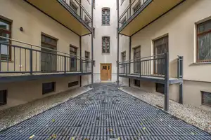 Große, bezugsfertige 5-Zimmer-Altbauwohnung im hellen Dachgeschoss – Elsterstraße 48, 4109 Leipzig – Vorschaubild 16