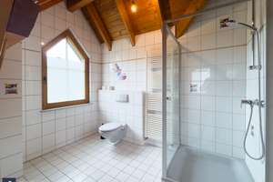 Ein Ort zum Großwerden und Ankommen: Großzügiges Landhaus, Gartenidylle und  Einliegerwohnung. – Die vollständige Adresse der Immobilie erhältst du vom Anbieter., 65558 Gückingen – Vorschaubild 33