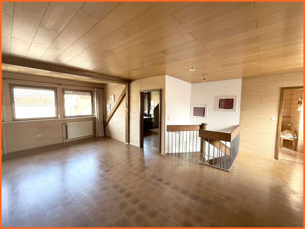 Immobilie in Langenlonsheim - Ein echtes Raumwunder - das ideale  Wohn- und Arbeitshaus  - 215 m² Lager-Nutzfläche! - Bild 0