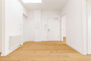 Uhlandstraße 45 – Stilvolle, frisch renovierte Dachgeschosswohnung im herrschaftlichen Altbau!! – Uhlandstraße 45, 10719 Wilmersdorf, Berlin – Vorschaubild 19