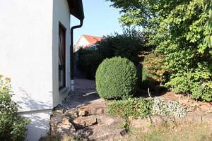 Stilvolle Doppelhaushälfte mit großzügigem Raumangebot – Erlacher Weg 6, 72124 Pliezhausen – Vorschaubild 4