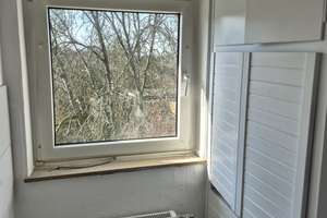 Frisch renovierte 2-Zimmer-Wohnung mit Balkon in zentraler Lage von Solingen – Blumenstraße 31, 42655 Solingen-Mitte, Solingen – Vorschaubild 4