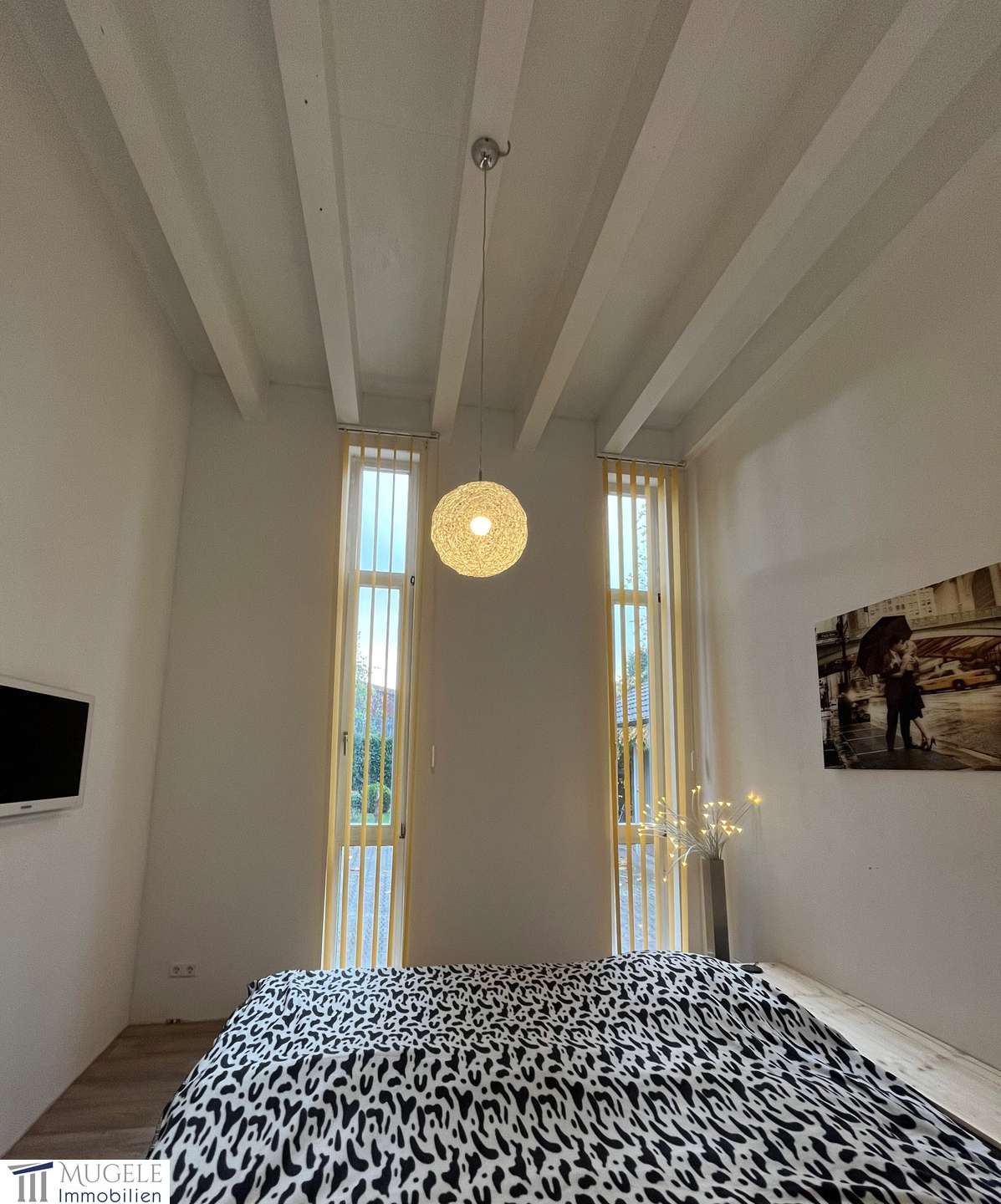 Immobilie in Holzgerlingen - 🏠 Besonderes Architektenhaus in Holzgerlingen – charmant & vielseitig - Bild 1