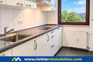 Südbalkon, Einbauküche, Tiefgarage und zwei Zimmer – 68165 Schwetzingerstadt/Oststadt, Mannheim – Vorschaubild 2