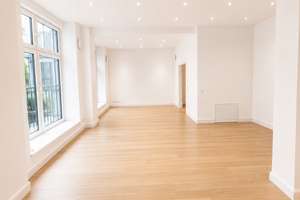 Ein Statement aus Raum, Licht und Architektur – Exklusive Loftwohnung in Düsseldorf inkl. Küche – Friedrichstr 106, 40217 Friedrichstadt, Düsseldorf – Vorschaubild 10