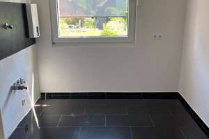Modernisierte 2,5-Zimmer-Wohnung mit Balkon in Duisburg – Die vollständige Adresse der Immobilie erhältst du vom Anbieter., 47259 Ungelsheim, Duisburg – Vorschaubild 9