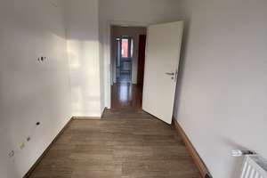 Helle 2-Zimmer-Wohnung mit Südbalkon in Trier-Heiligkreuz – Ludwig-Simon Straße 9, 54295 Heiligkreuz, Trier – Vorschaubild 2