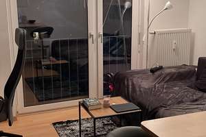 Befristete Untermiete: Möblierte 2-Zimmer-Wohnung mit Dachterrasse & Tiefgarage – Roseggerstraße 1, 93051 Kumpfmühl-Ziegetsdorf-Neuprüll, Regensburg – Vorschaubild 2