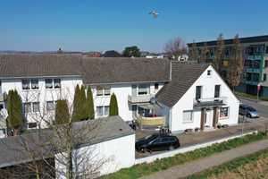 Solides Wohnhaus mit 5 WE + 2 Ladenlokale als Kapitalanlage
Kirchlengern, Lübbecker Straße 105 – Lübbecker Straße 105, 32278 Herford (Kreis) – Vorschaubild 2