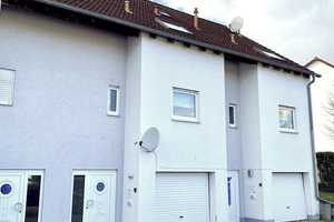 Attraktives Reihenmittelhaus in Split-Level-Bauweise in in bester Lage! – Kaiserslautern (Kreis) – Vorschaubild 1