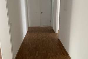 3-Zimmer-Wohnung zur Miete in Berlin Friedrichshain/Ostkreuz – Die vollständige Adresse der Immobilie erhältst du vom Anbieter., 10245 Friedrichshain, Berlin – Vorschaubild 2