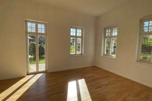 Helle 3-Zimmer Wohnung mit Terrasse