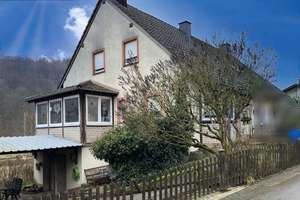 Einfamilienhaus in Sankt Thomas (Südeifel) – Zwangsversteigerung ++ Provisionsfrei für Käufer++ – Die vollständige Adresse der Immobilie erhältst du vom Anbieter., 54655 Sankt Thomas – Vorschaubild 1