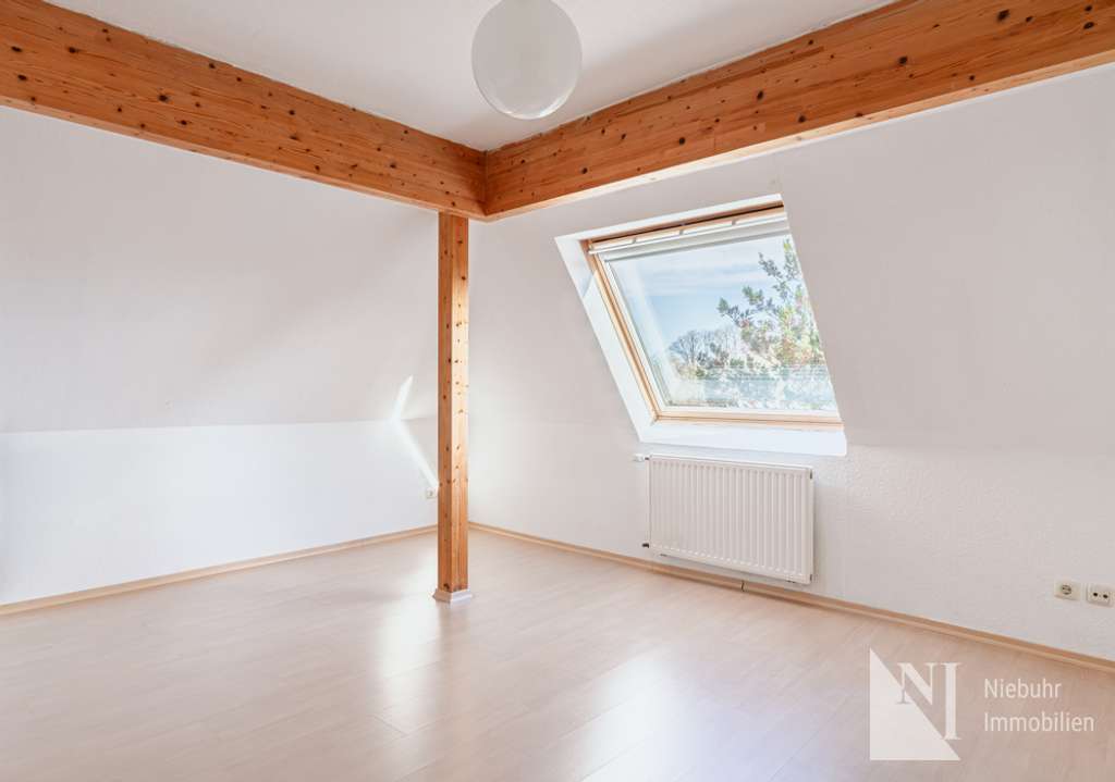 Immobilie in Lüneburg - Gepflegt und einzugsbereit – Dachgeschosswohnung in Lüneburg - Bild 0
