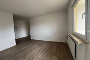 Sanierte 4-Zimmer-Wohnung | inkl. EBK und Balkon! – Dortmunder Straße 16, 8062 Neuplanitz, Zwickau – Vorschaubild 3