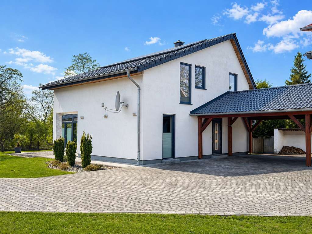 Immobilie in Casekow - Energieeffiziente Immobilie in Casekow mit zusätzlichem Raum für Arbeit, Hobby oder Gäste - Bild 3
