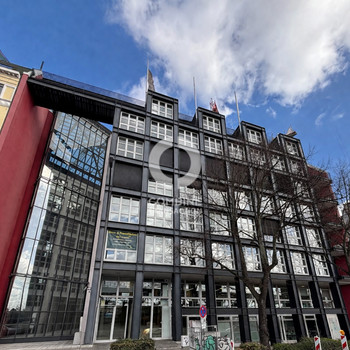 Exklusive Gewerbefläche in erstklassiger Wasserlage