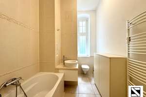 Wohnen oder Gewerbe – Repräsentative Gründerzeitwohnung mit 193 m² Wfl.
am Adenauer Platz – Die vollständige Adresse der Immobilie erhältst du vom Anbieter., 10709 Wilmersdorf, Berlin – Vorschaubild 12
