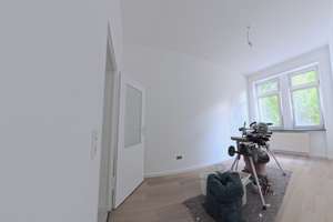 Helle 2 ZKB-Wohnung # Erstbezug nach Kernsanierung # Hohe Decken # Ruhige Seitenstraße mit viel Grün – 68165 Schwetzingerstadt/Oststadt, Mannheim – Vorschaubild 2