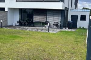Doppelhaushälfte mit exkl. Ausstattung, mod. Bädern, Terrasse und PV-Anlage – Die vollständige Adresse der Immobilie erhältst du vom Anbieter., 4571 Rötha – Vorschaubild 2