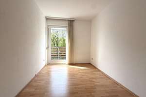 Familienfreundliches Reihenmittelhaus mit zusätzlicher wohnraumähnlicher Fläche, Westgarten & Garage – Die vollständige Adresse der Immobilie erhältst du vom Anbieter., 24111 Russee, Kiel – Vorschaubild 8