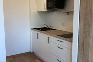 Voll möbliertes Appartment in Ingolstadt – Friedrichshofener Straße 27, 85049 Friedrichshofen-Hollerstauden, Ingolstadt – Vorschaubild 2