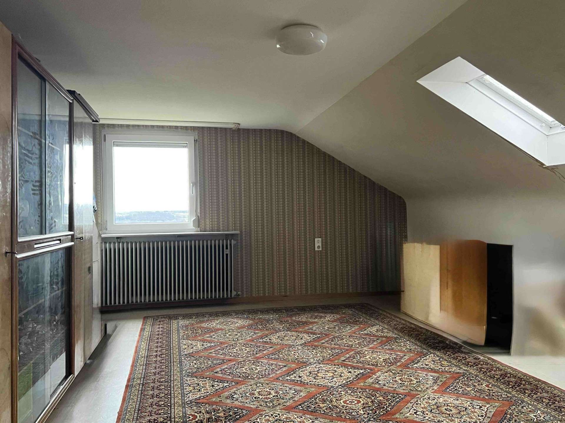 Immobilie in Reichenbach an der Fils - Reichenbach/Fils: 2FH + ELW in herrlicher Aussichtslage. Siegenberg. Großes Grundstück. 2 Garagen. - Bild 3