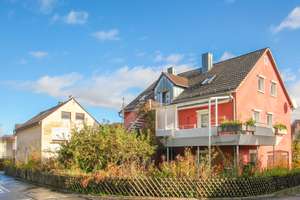 Interessantes Wohnhaus mit vielen Optionen in Margetshöchheim – Die vollständige Adresse der Immobilie erhältst du vom Anbieter., 97276 Margetshöchheim – Vorschaubild 2