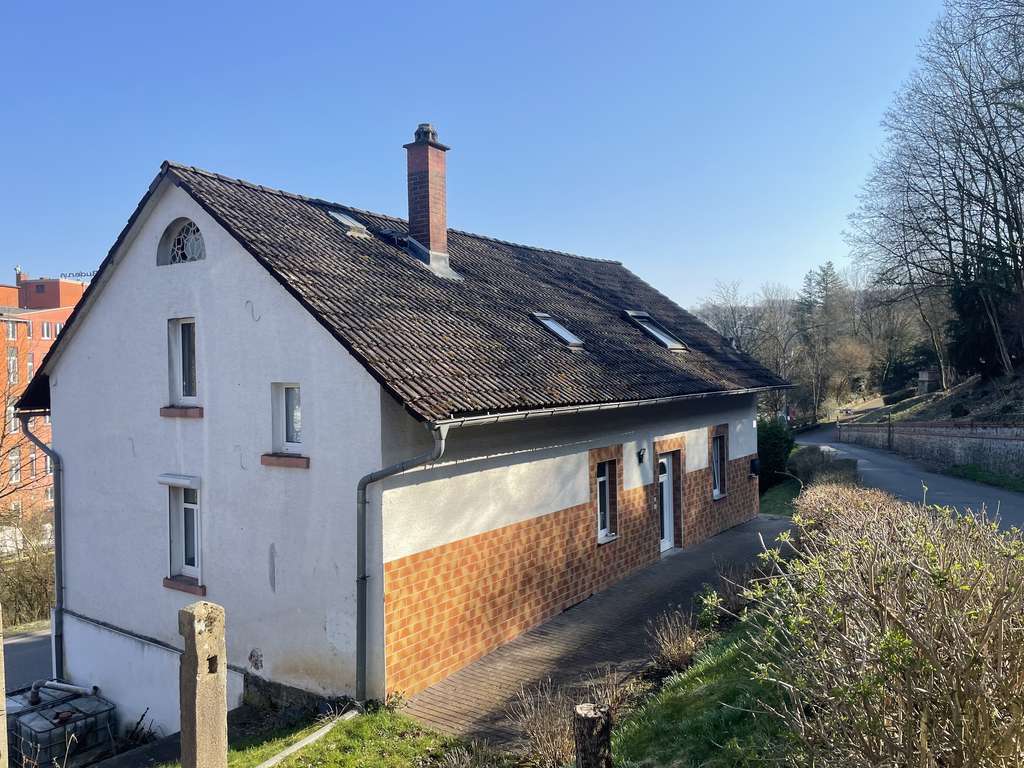 Immobilie in Hirzenhain - Einfamilienhaus mit Garten zur individuellen Gestaltung! - Bild 1