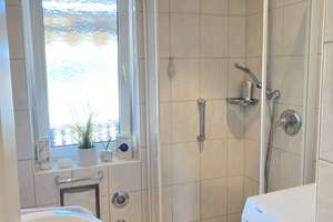 Sehr gepflegte, großzügige und helle 3 ZW mit 2 Balkonen und TL-Bad in Degerloch! – Schöttlestraße 43, 70597 Degerloch (Ortsteil), Stuttgart – Vorschaubild 9