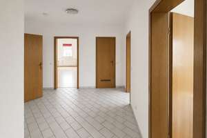 Helle 4-Zimmer-Wohnung mit großzügigem Grundriss in Oberhausen-Lirich – Die vollständige Adresse der Immobilie erhältst du vom Anbieter., 46049 Lirich-Nord, Oberhausen – Vorschaubild 6