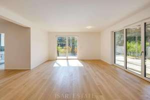 Mit idyllischem Privatgarten: Hochwertig sanierte 5-Zimmer-Wohnung in Isarnaher Toplage – Die vollständige Adresse der Immobilie erhältst du vom Anbieter., 81545 Harlaching, München – Vorschaubild 3