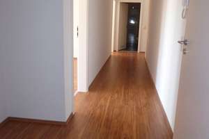 Neuwertige 3,5-Zimmer-Wohnung mit 2 Balkonen, Aufzug und TG-Stellplatz in zentraler Lage – Seminarstraße 7, 1067 Friedrichstadt, Dresden – Vorschaubild 3