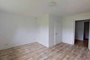 Großzügige, ansprechende 3-Zimmer Wohnung mit EBK, Terrasse und privatem Garten – Beerboomscher Weg 1, 18292 Krakow am See – Vorschaubild 6
