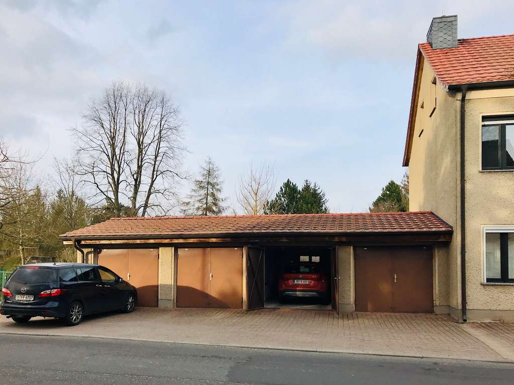 Immobilie in Niedergörsdorf - Großzügiges Wohn- und Geschäftshaus mit Pool und 1.500 m² Grundstück - Bild 2