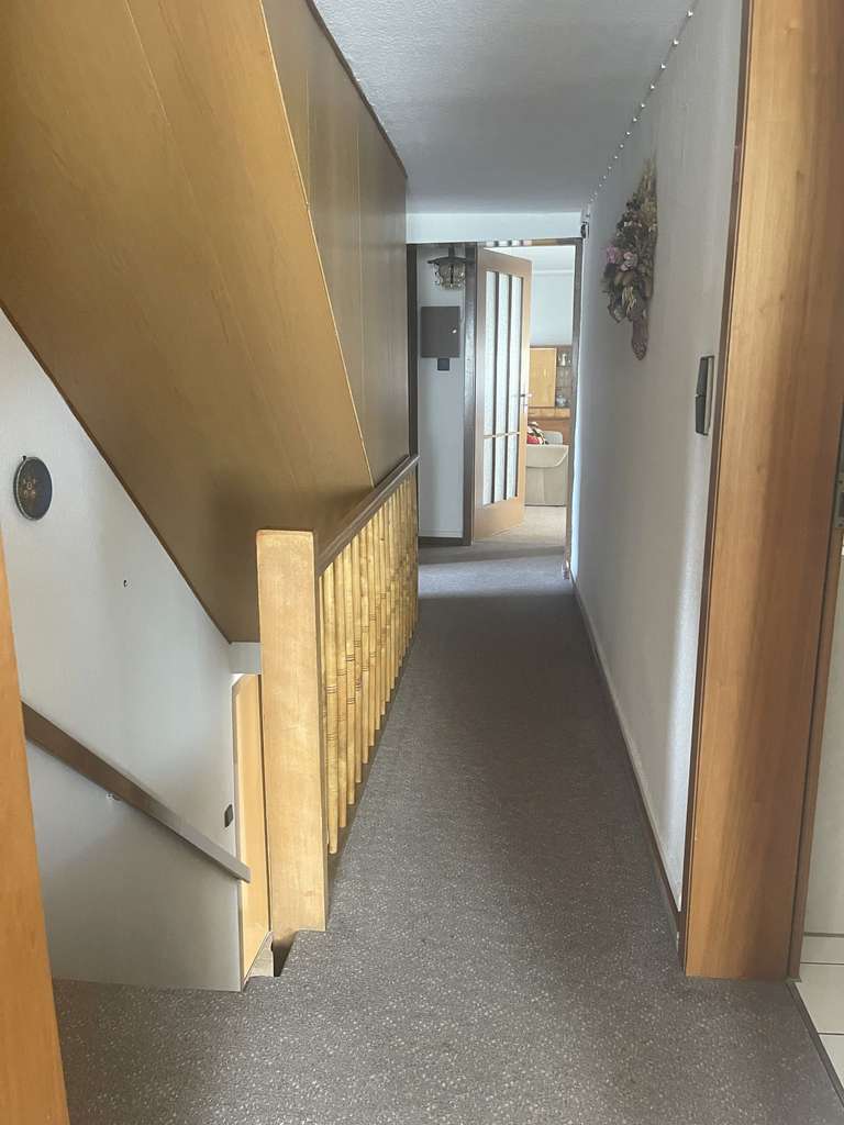 Immobilie in Ohmden - Haus mit Geschichte, in außergewöhnlichem gutem Zustand, mit Garten und 2 Garagen - Bild 3