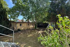 Helle 2,5 Zi. Hochparterrewohnung mit eigenem ca. 130m² großen Südgarten & ca. 25m² großem Lagerraum – Rueßstrasse 54, 80997 Allach, München – Vorschaubild 16