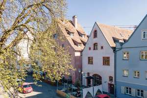 Altstadt Werte **Wohn- und Geschäftshaus in bester Lage – Die vollständige Adresse der Immobilie erhältst du vom Anbieter., 93047 Innenstadt, Regensburg – Vorschaubild 2