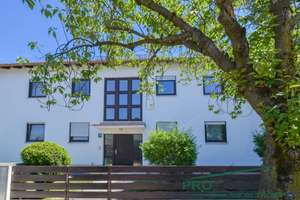 3-4 Zi.-Whg. in 4-Parteien-Haus, 104 m² WFl., Bad, Küche, Maisonette mit Galerie, Balkon, Keller – Die vollständige Adresse der Immobilie erhältst du vom Anbieter., 80935 Lerchenau-Ost, München – Vorschaubild 2