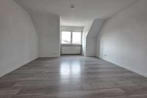 2-Zimmer-Dachgeschoss-Wohnung - befristet bis 31.12.2028 – Die vollständige Adresse der Immobilie erhältst du vom Anbieter., 69121 Handschuhsheim, Heidelberg – Vorschaubild 2