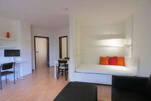 Vollmöbliertes und frisch renoviertes 1-Zimmer-Apartment mit Loggia in zentraler Lage von Aachen!