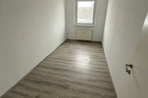 4-Raum Wohnung im 3. OG mit Balkon und Wannenbad OPTIONAL Bodenbelag neu – Züricher Straße 11, 6128 Südstadt, Halle (Saale) – Vorschaubild 7