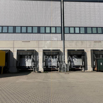 Hallen- und Büroflächen, an der A99 Kirchheim